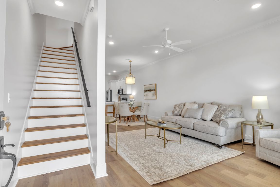 Building Photo - 96 Breezeway Cove