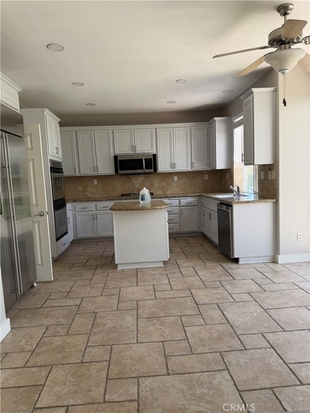 Building Photo - 20640 Pesaro Way