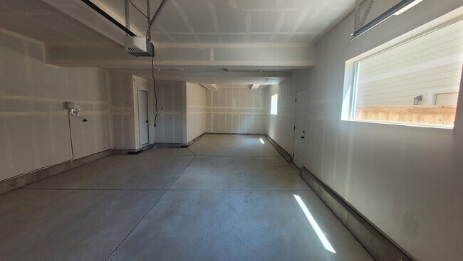 Building Photo - 438 Halcyon Wy