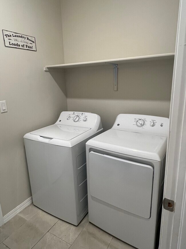 Building Photo - 6954 Santa Marta St