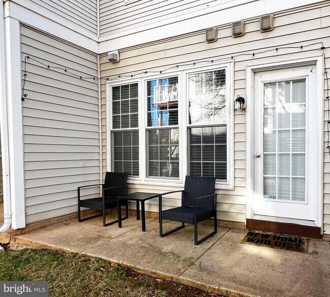 Building Photo - 45498 Whistling Terrace