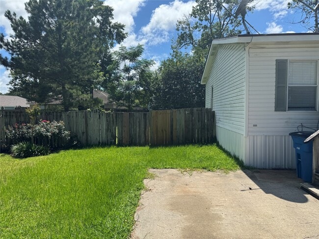 Building Photo - 16415 Tamra Ct