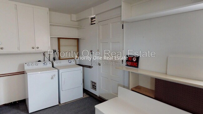 Building Photo - 4476 33rd Pl