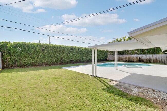 Building Photo - 636 Eastwind Dr