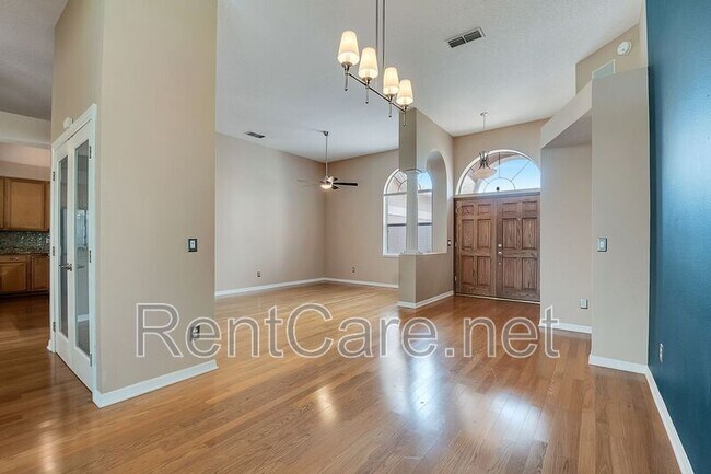 Building Photo - 219 Isle of Sky Cir