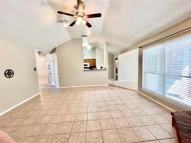 Building Photo - 16307 Ginger Run Way