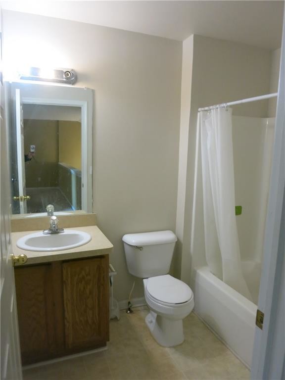 Building Photo - 17542 Gateway Cir