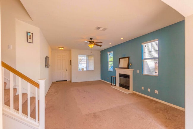 Building Photo - SIngle Family House for Rent in a quiet co...
