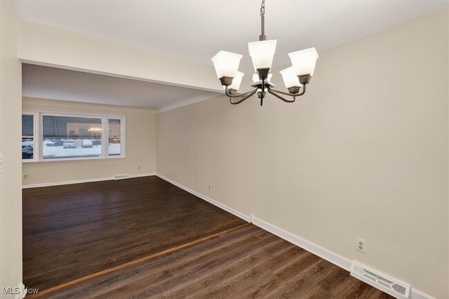 Building Photo - 5969 Marra Dr