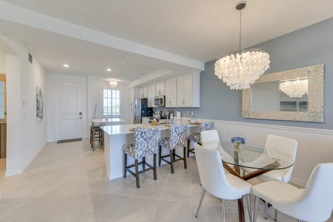 Building Photo - 12320 Wellen Golf St