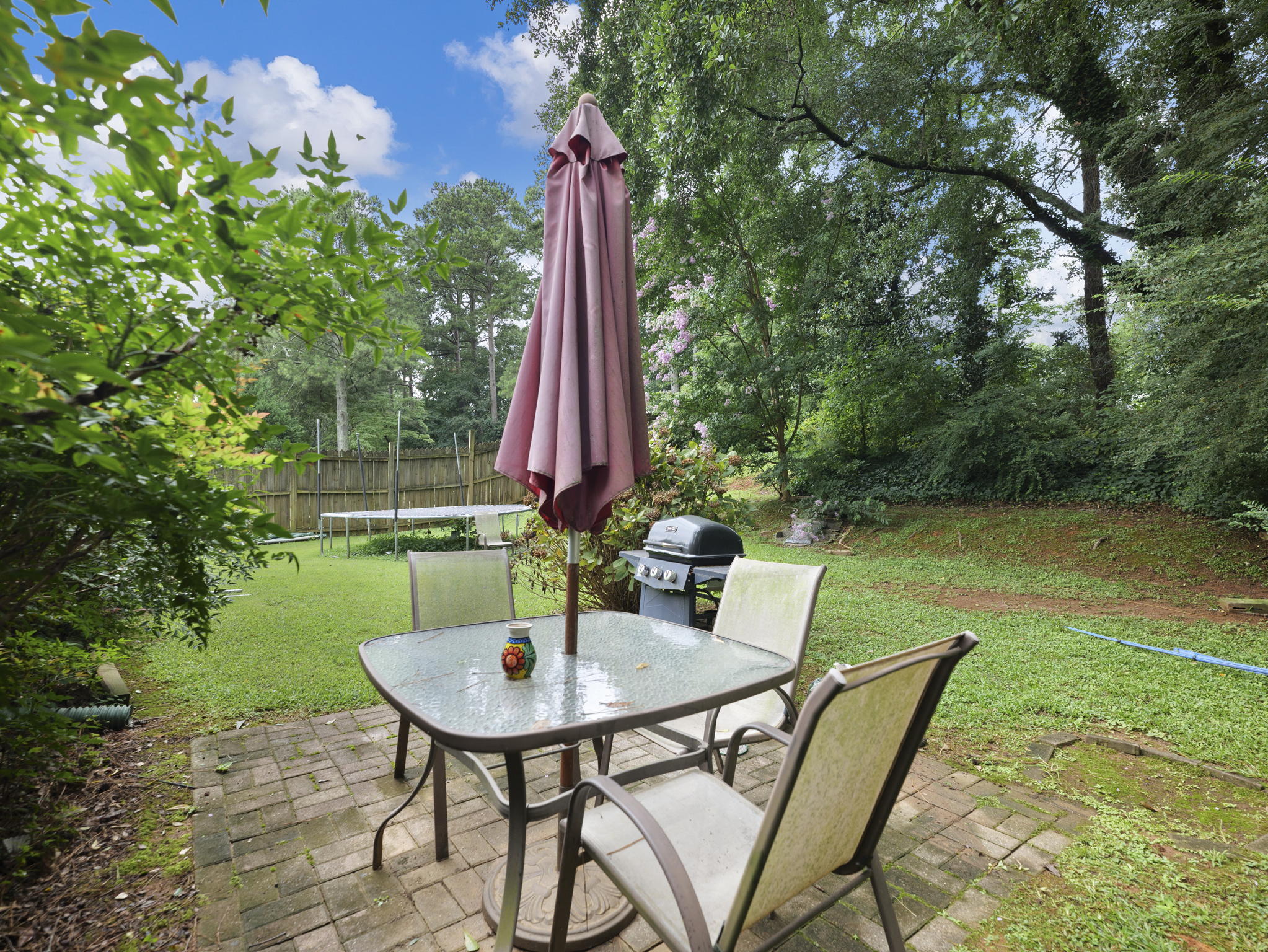 Building Photo - 1870 Briarlake Cir