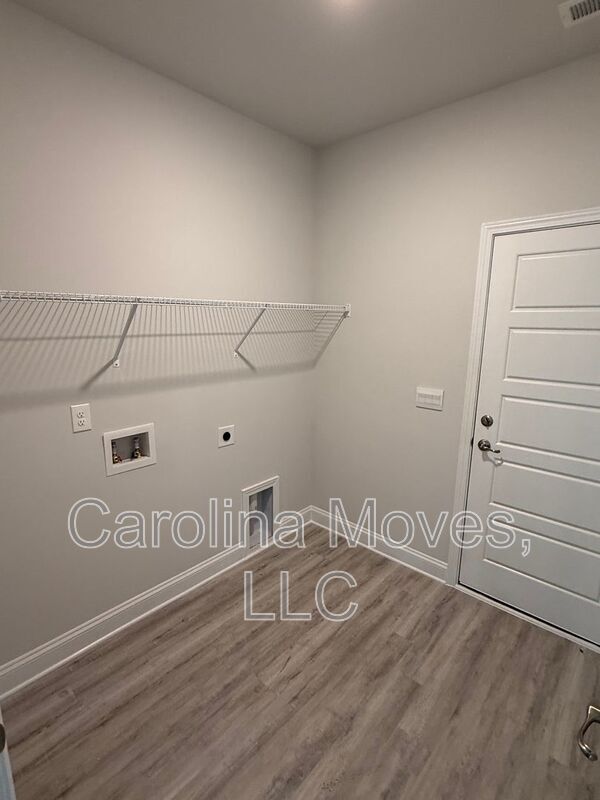Building Photo - 3 Bracken Wds Wy