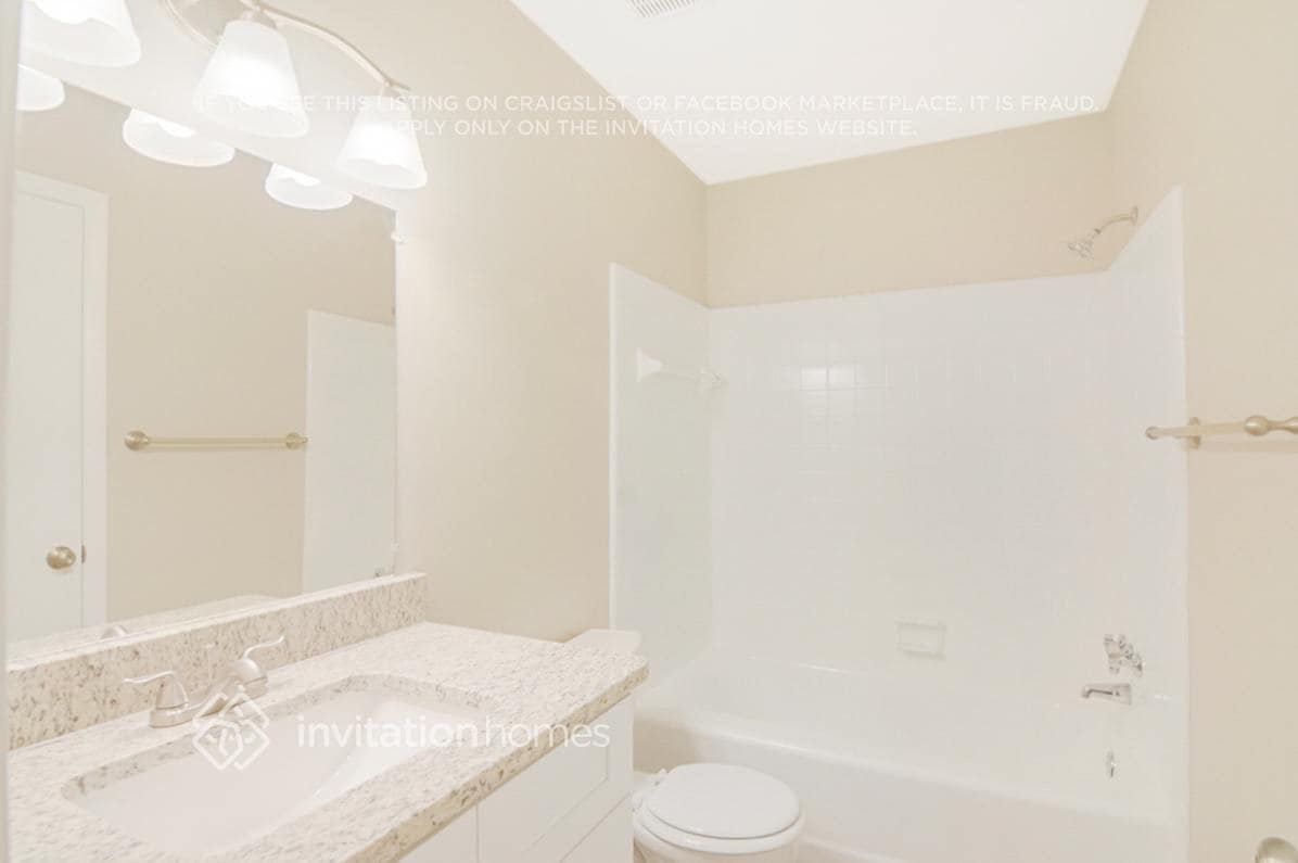 Building Photo - 7812 Haymarket Ln