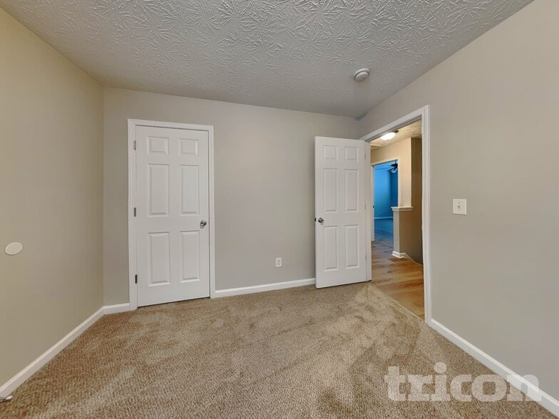 Building Photo - 4681 Raven Wood Loop