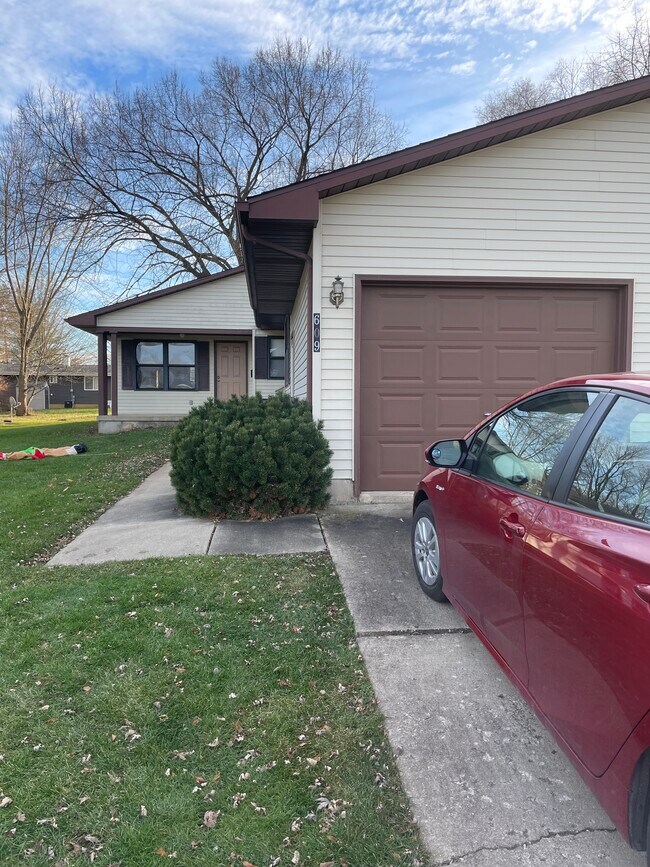 609 E Glover St 609 E Glover St Ottawa IL 61350 Apartment Finder