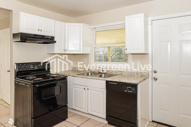 Building Photo - 3524 Flamingo Rd SW