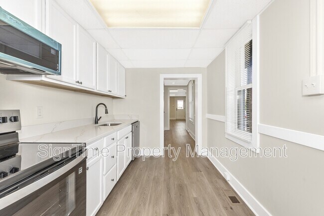 Building Photo - 152 E South St