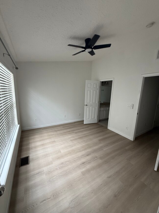 Building Photo - 3530 Summerlin Ln N