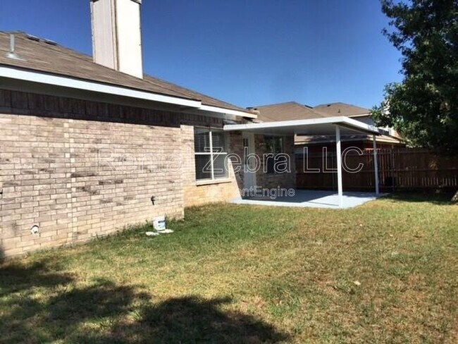 Building Photo - 4001 Cypress Gardens Dr