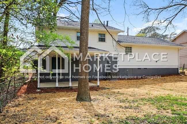 Building Photo - 507 Roxbury Dr