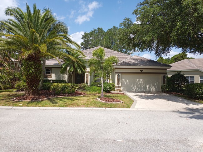 Building Photo - 6506 Waters Edge Way