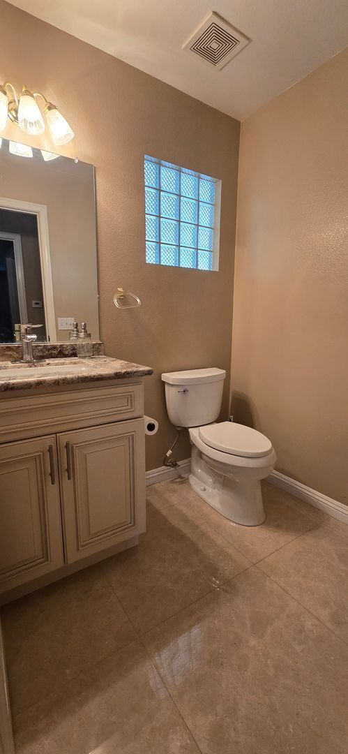 Building Photo - Loma Linda Home with Mountain Views