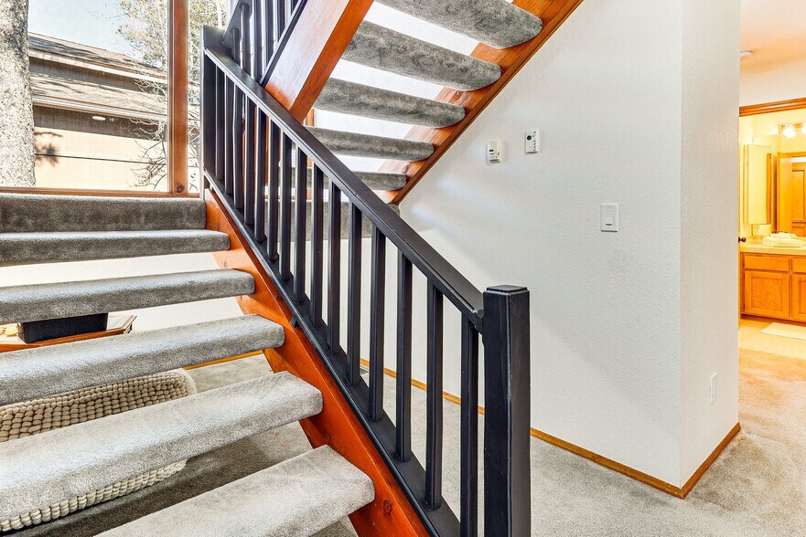 Building Photo - 2787 Oak Cir
