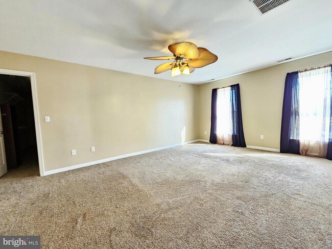 Building Photo - 5641 Scottish Highlands Cir