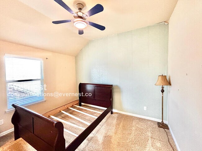 Building Photo - 604 Knightsbridge Ln