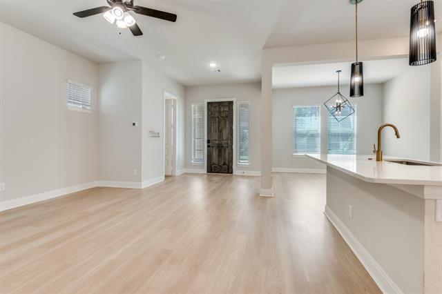 Building Photo - 704 Yellow Warbler Wy