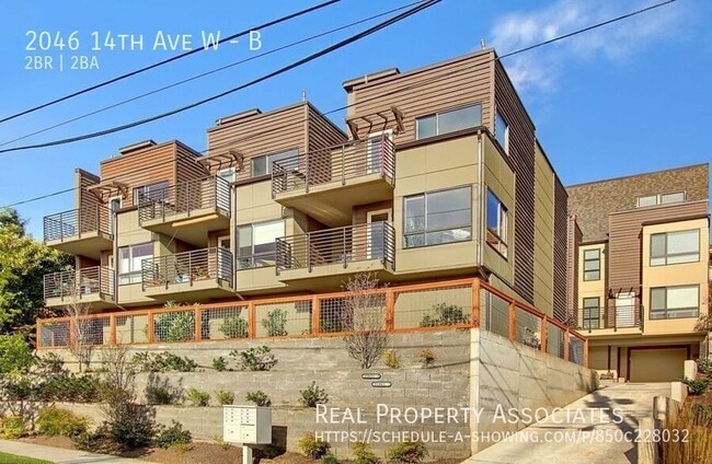 Building Photo - 2046 14th Ave W