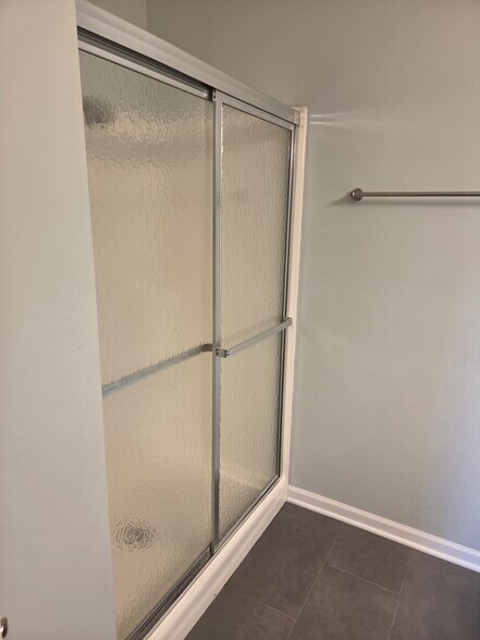 Building Photo - 7030 Park Lane Ct