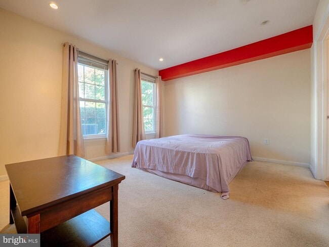 Building Photo - 12854 Fair Briar Ln