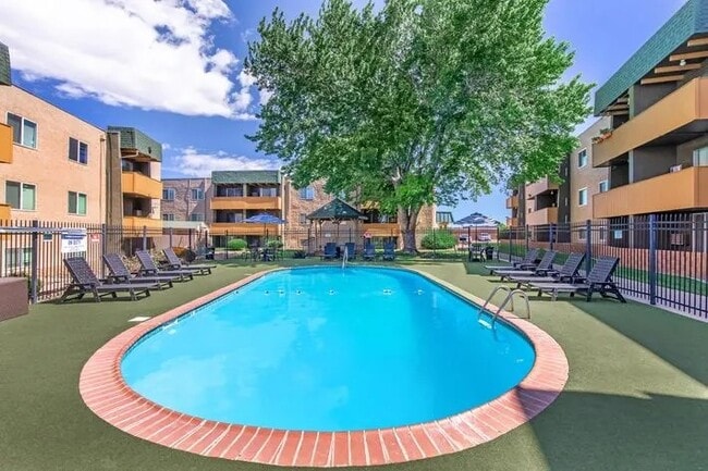 Building Photo - The Reserve