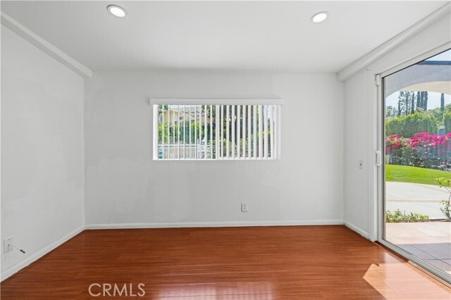 Building Photo - 4250 Louise Ave