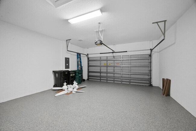 Building Photo - 11323 SW Mountain Ash Cir