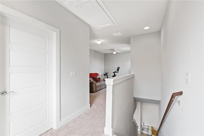 Building Photo - 1514 Arcilla St