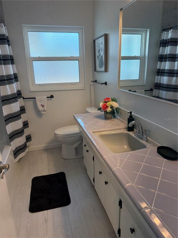 Building Photo - 2100 E Vina Del Mar Blvd