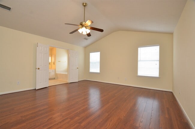 Building Photo - 1218 Irish Mist Ct