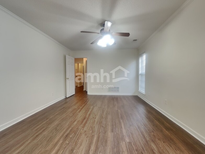 Building Photo - 4082 Colton Dr