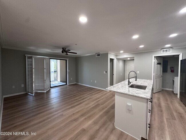 Building Photo - 400 Timberwalk Ct