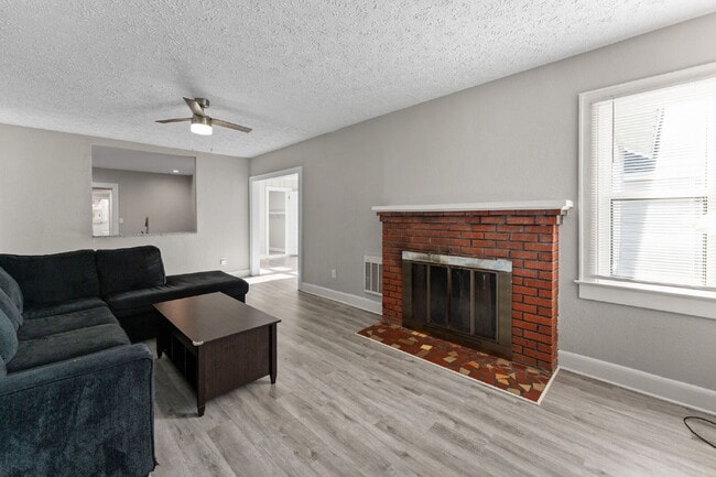 Building Photo - 254 Pocahontas Pl