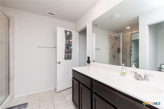 Building Photo - 9610 Malkier Dr