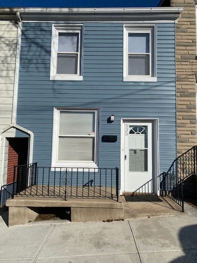 Building Photo - 535 S 10th St