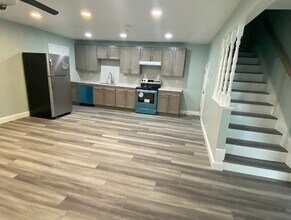 Building Photo - 1362 Del Rio Cir