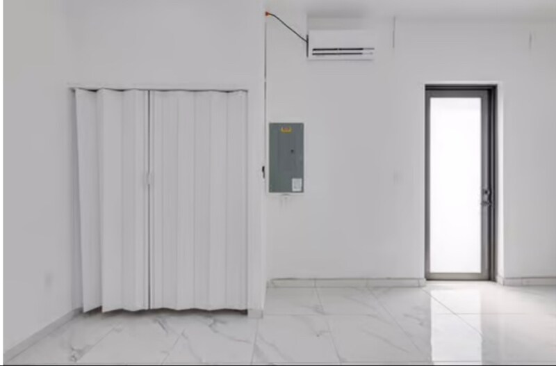 Building Photo - 134 Fox Ave