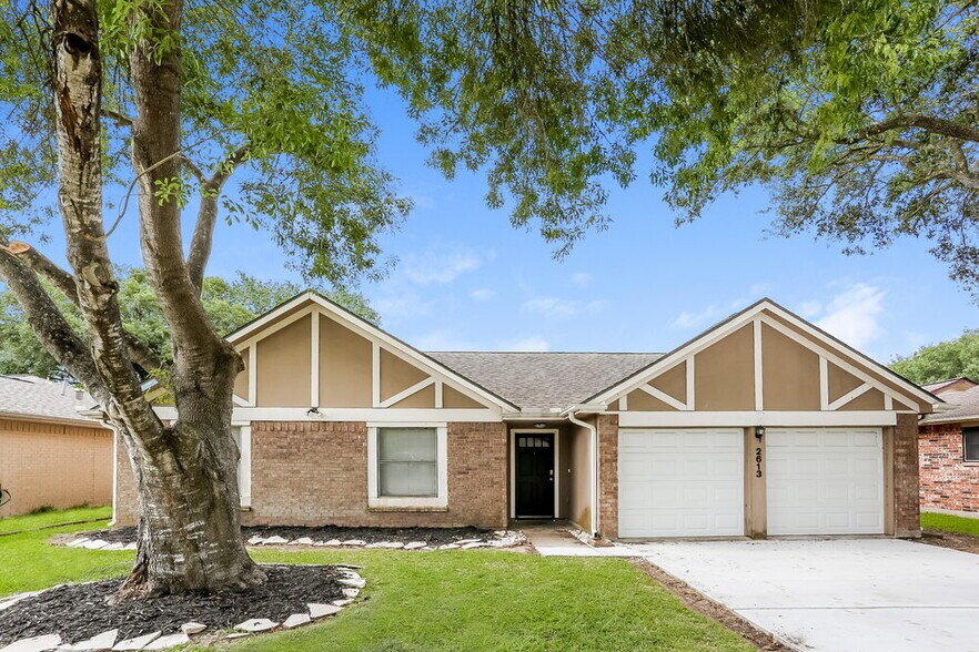 Primary Photo - 2613 Orion Dr