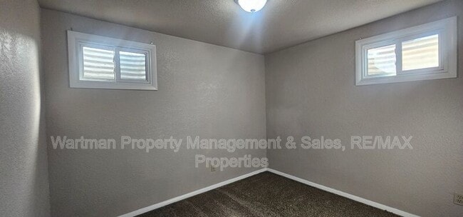 Building Photo - 167 Judson St