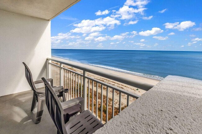 Building Photo - 3548 Alexandria Ave