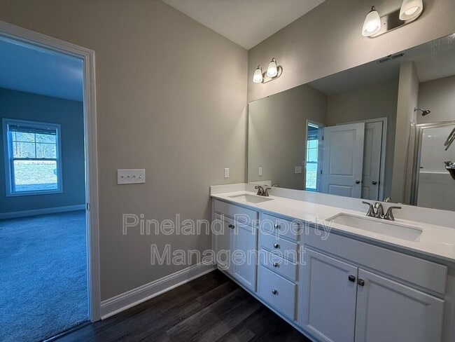 Building Photo - 4732 Mastercraft Ct